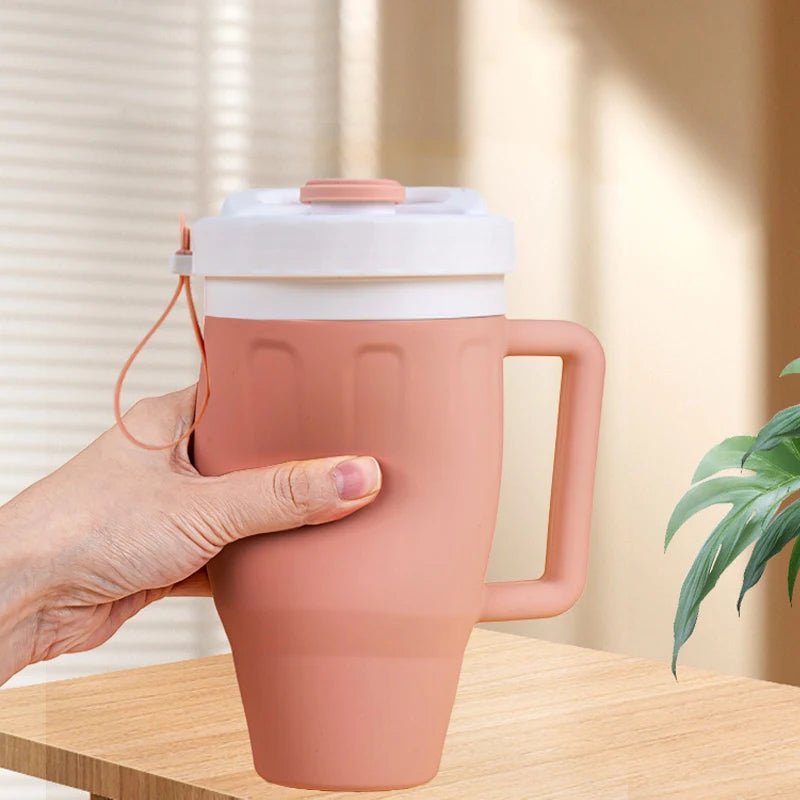 770ml Unbreakable Food Grade Silicone Travel Water Cup with Lid Handle Strwaw Portable Silicone Water Bottle for Hot Cold