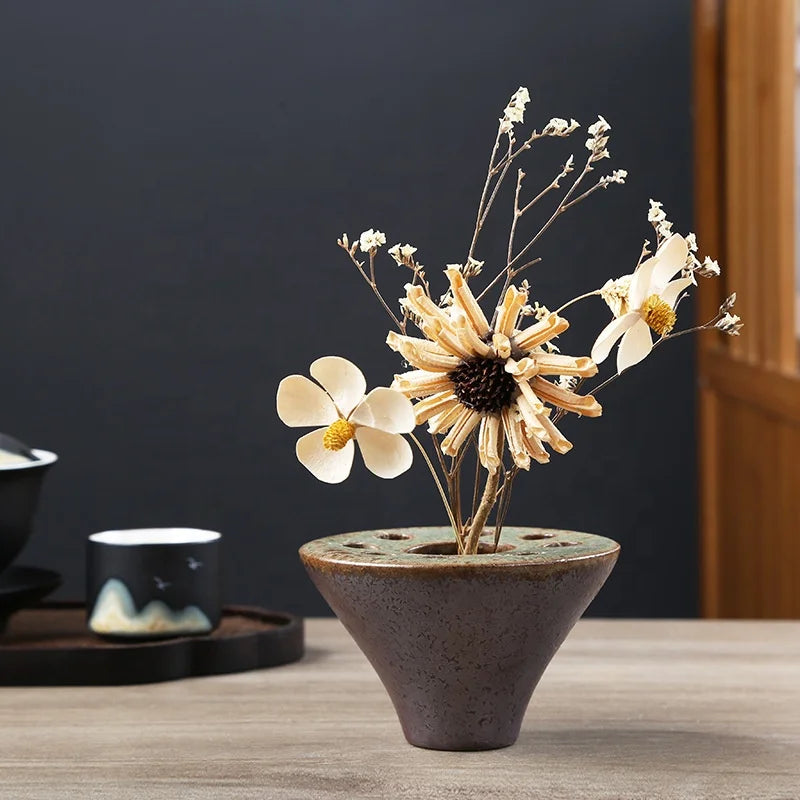Handmade Japanese Style Lotus Shape Ceramic Tabletop Vase Modern Design Scratch Resistant Eco-Friendly LIVEFUN Brand
