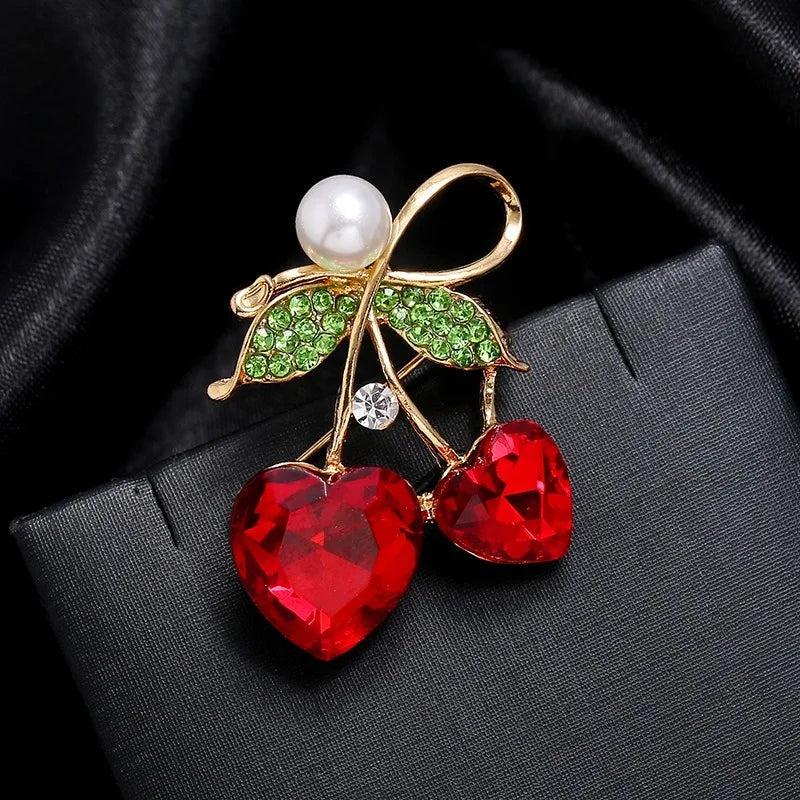 High-grade Peach Heart Love-shaped Brooch Crystal Luxury Pearl Cherry Corsage Wedding Bridal Brooches Fruits Shirt Dress Pins