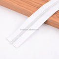 Factory Wholesale Nylon Rainbow Teeth With White Color Zipper Tape 5#
