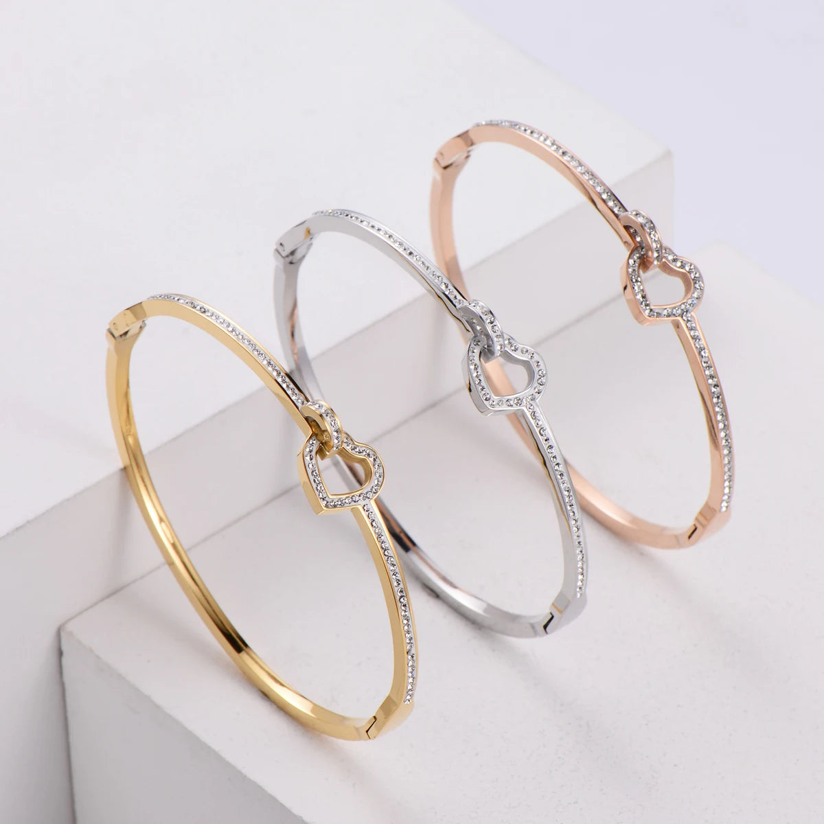 ORDRM Pulseras Del Encanto 18k Custom Gold Plated Women Designers Heart Bangle Bracelet Bangle with Charm