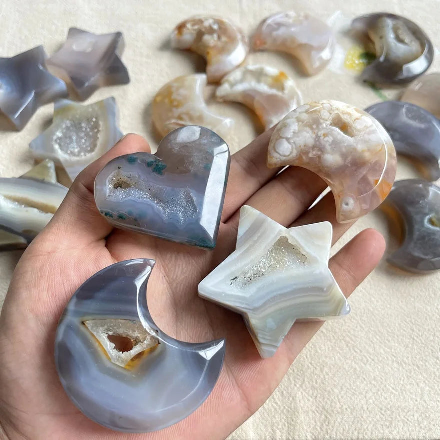 Wholesale Hand Carved Small Crystal Moons Natural Crystal Agate Druzy Geode Moons
