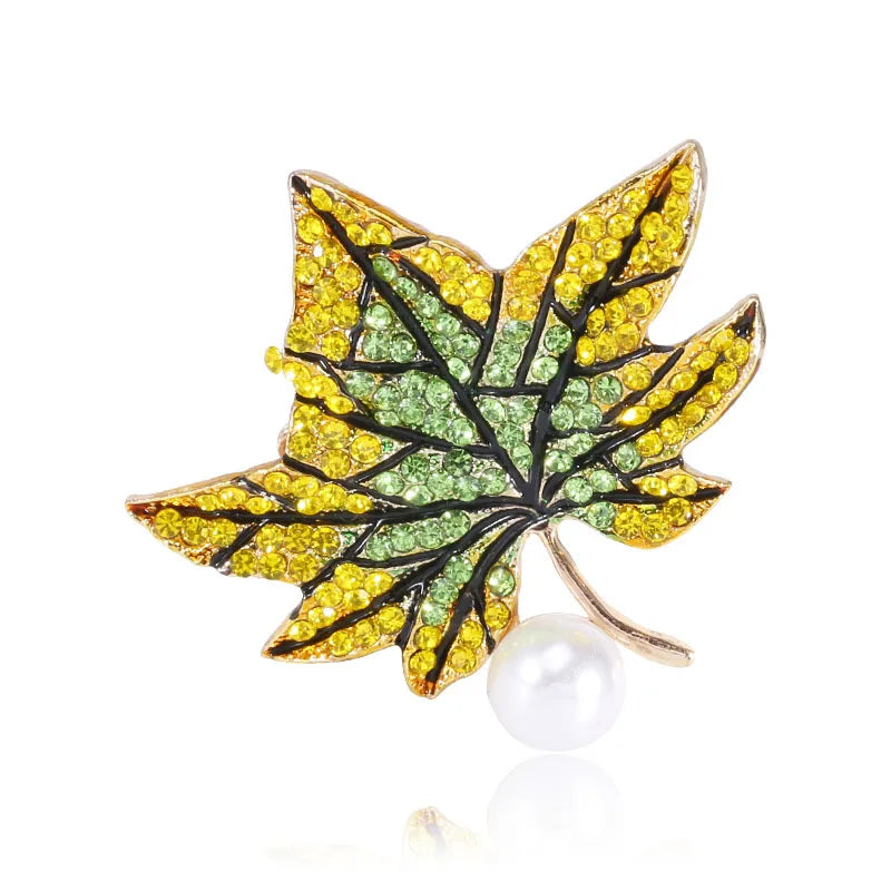 M1391 Fashion Rhinestones Maple Leaf Brooches Alloy Maple Leaf Brooch Jewelry for Women