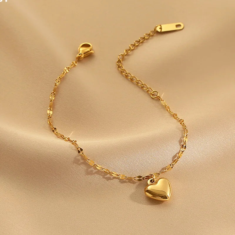 AA00453 Women Bracelet 18K Gold Plated Stainless Steel Mouth Chain Heart Pendant Adjustable Charm Bracelets