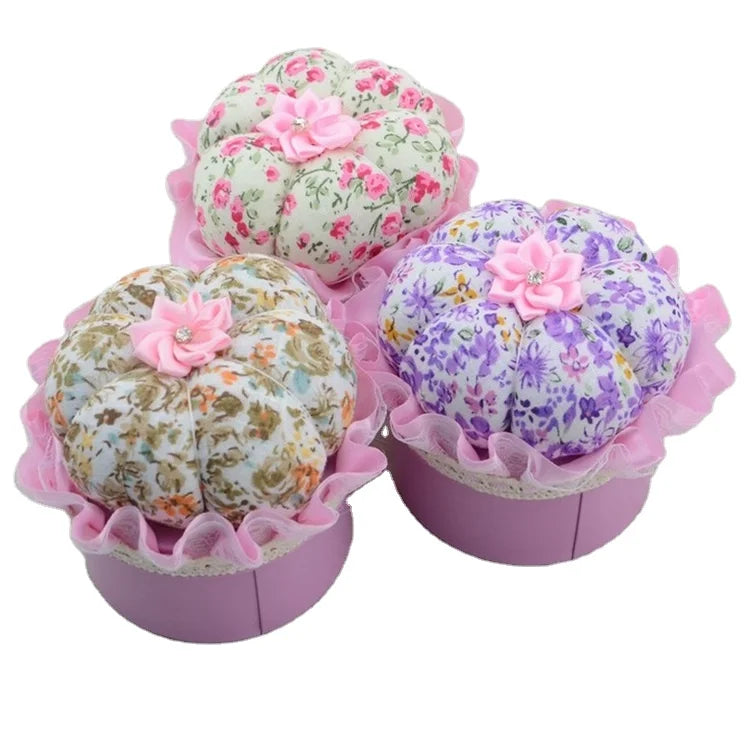 Wholesale Random Color Metal Needlework Case Sewing Needles Pads DIY Sewing Tool Accessories Pin Cushion