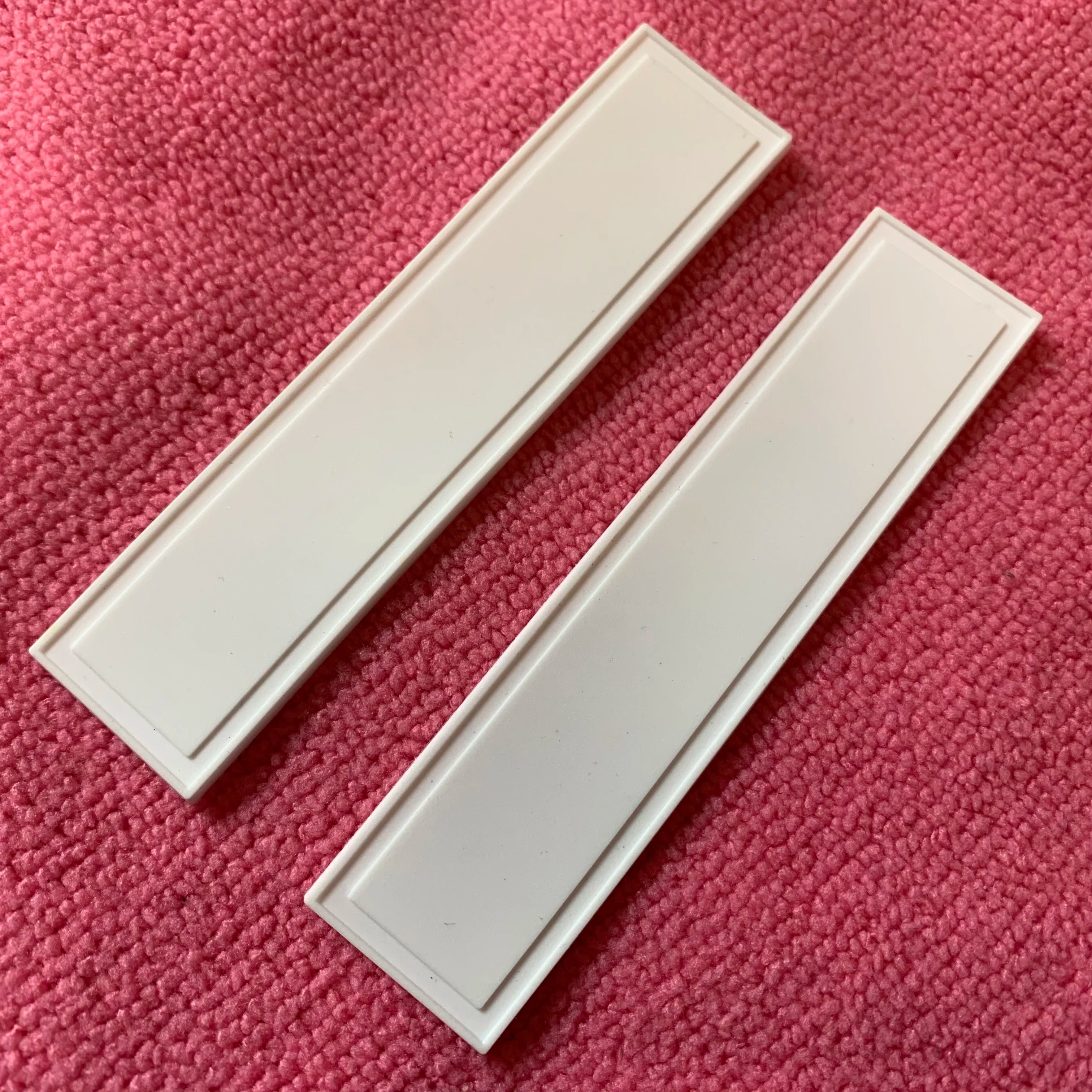 Blank logo White Color Sewing PVC Rubber Labelplain Design No logo Silicone Rubber Label