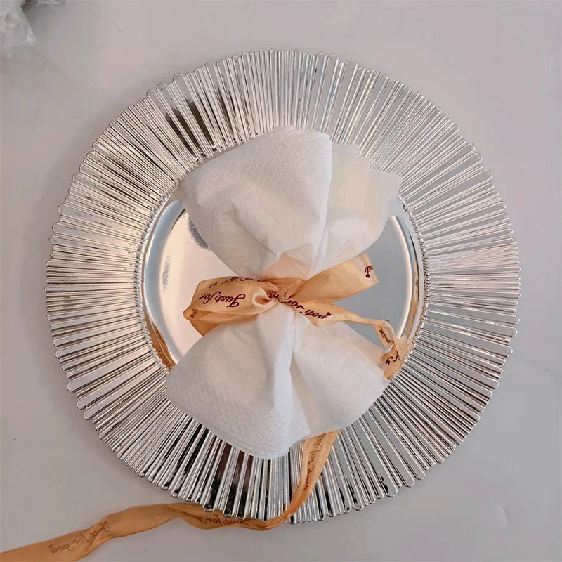 Minimalist Round Charger Plates Electroplating Silver Enamel Plastic Dish for Wedding Holidays Table Setting