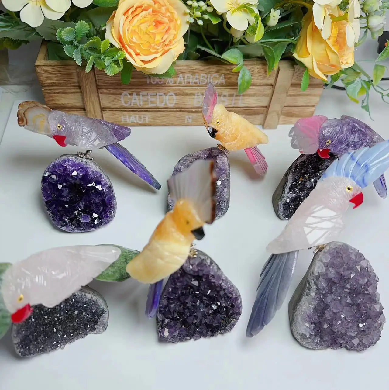 Customized Natural Crystal Carving Birds Parrot Amethyst Cluster Base Healing Crystal Bird for Decoration