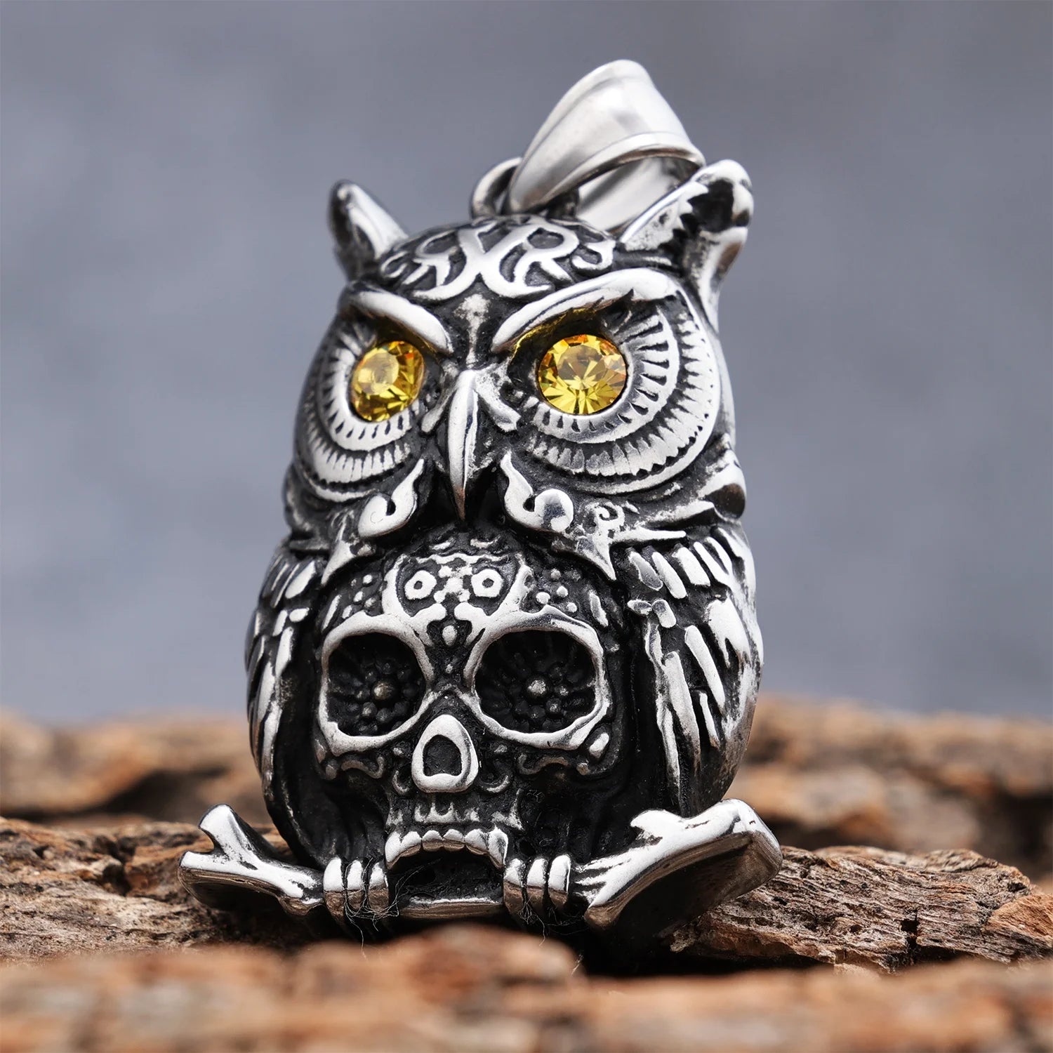 Wholesale Wisdom Jewelry Retro Stainless Steel Yellow Eyes Owl Pendant Animal Design Skull Pendants Necklace