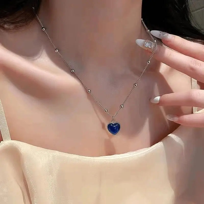 Candy Color Changing Heart Pendant Necklace for Women Simple Design Temperature Sensitive Stone Peach Choker Party Jewelry