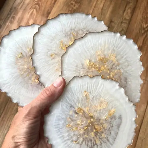 Factory Custom Crystal Coaster Set of 2 Split Agate Coaster Set Emerald Green Coasters  With Fair Price