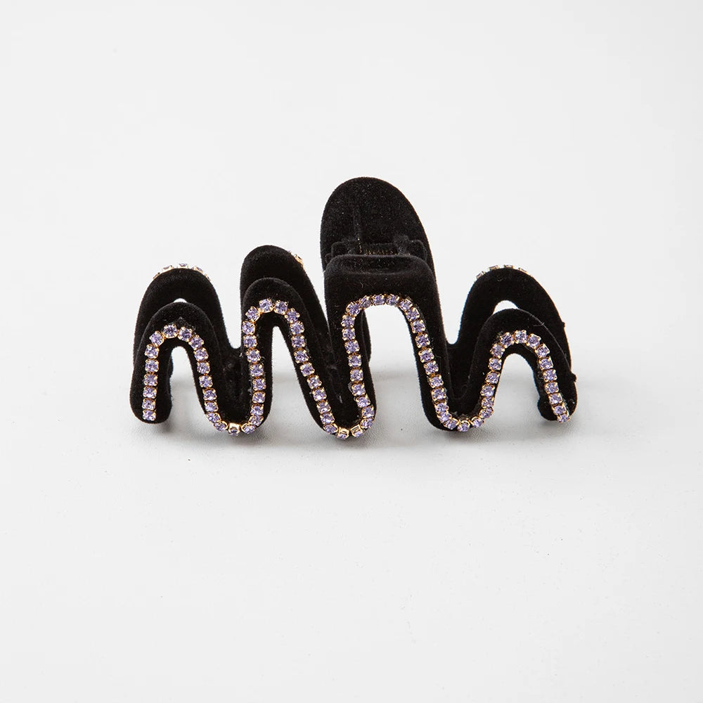Factory Wholesale Plant Velvet Large Shark Hairgrips Women Hair Claw Clips Black Wave Shape Rhinestone Hair Clips