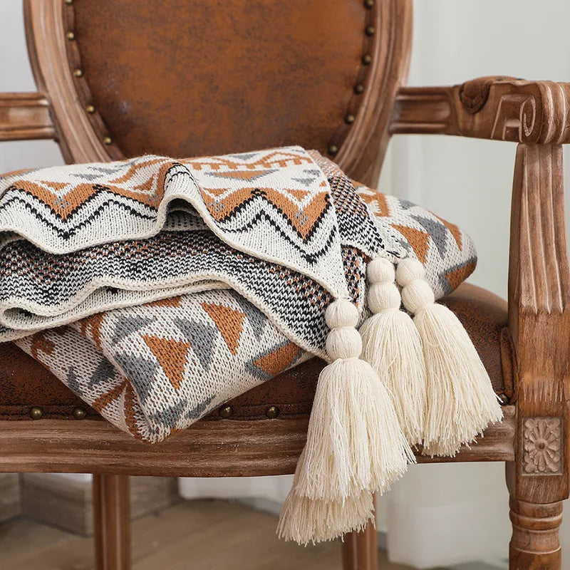 2026 Supplier Custom Wholesale Muslin Geometric Acrylic Bohemian Air Conditioning Jacquard Throw Blanket With Tassels