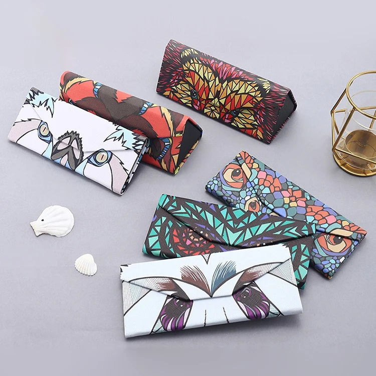 Stock Cheap Fashion Cool PU Folding Glasses Case with Animal Print Triangle Design CE UV400 Certified Custom Logo Available