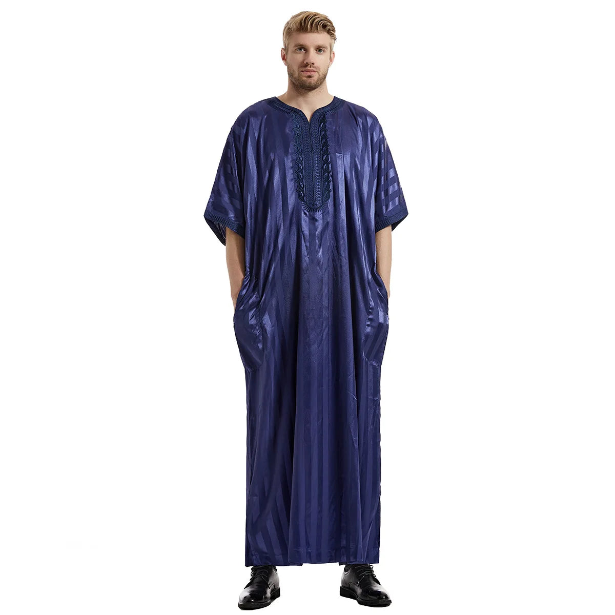 2024 New Style Islamic Clothing Muslim Solid Color Long Robe for Men Daily Wear Middle Sleeve Thobe