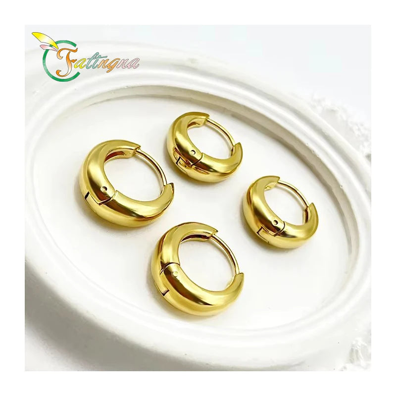 Fatingna Minimalist Punk Rock Loop Hoop Earring 18K Gold & Silver Plated Fashionable Stainless Steel Jewelry for Women and Men