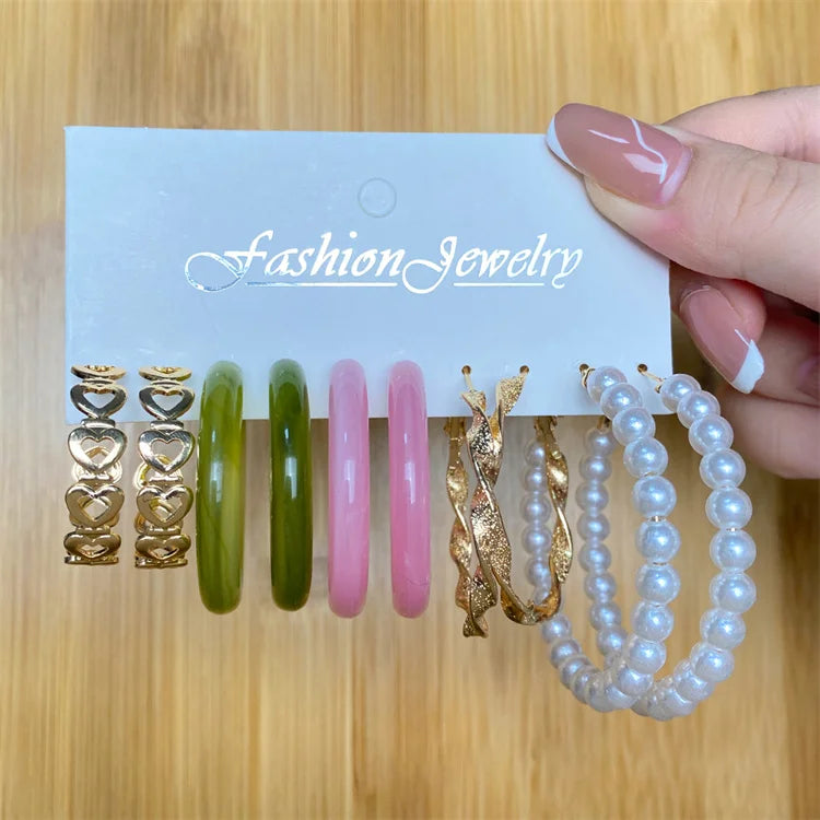 VKME Korean New Fashion Resin Stud Huggie Pearl Earring Set for Women Alloy Pearl Large Hoop Earrings Jewelry Gift