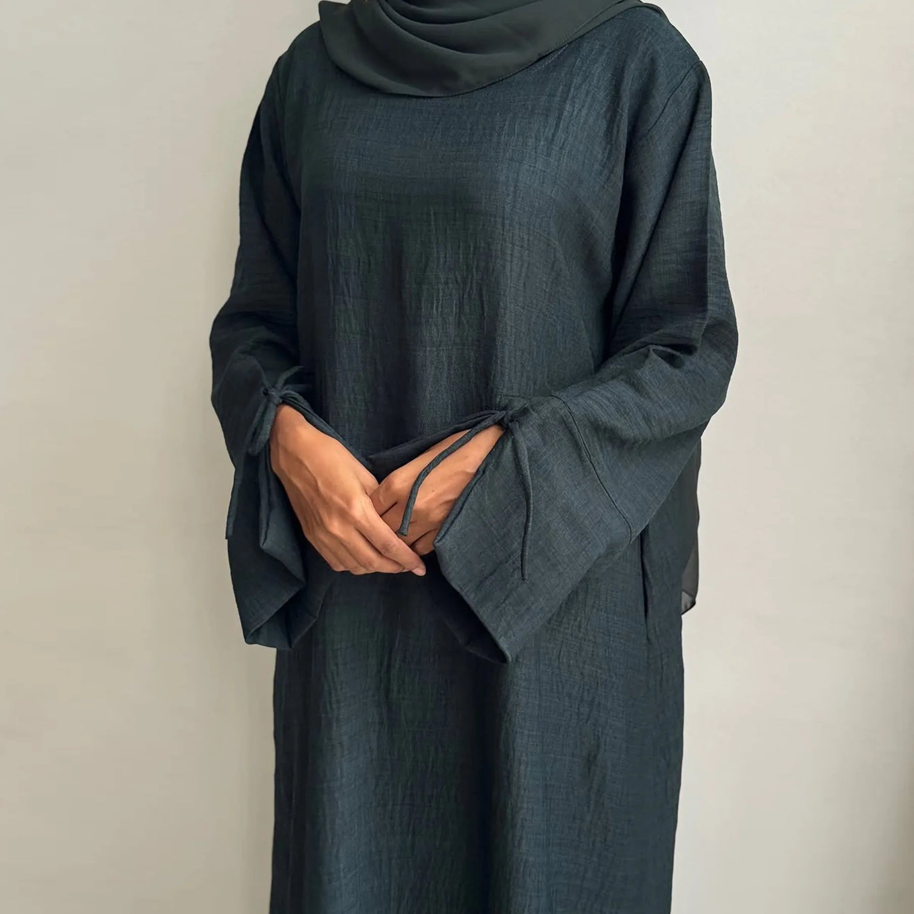 Manufacturer Wholesale 2025 Ramadan Modest Muslim Dress-Urkish Solid Color Simple Abaya for Autumn and Spring for Dubai