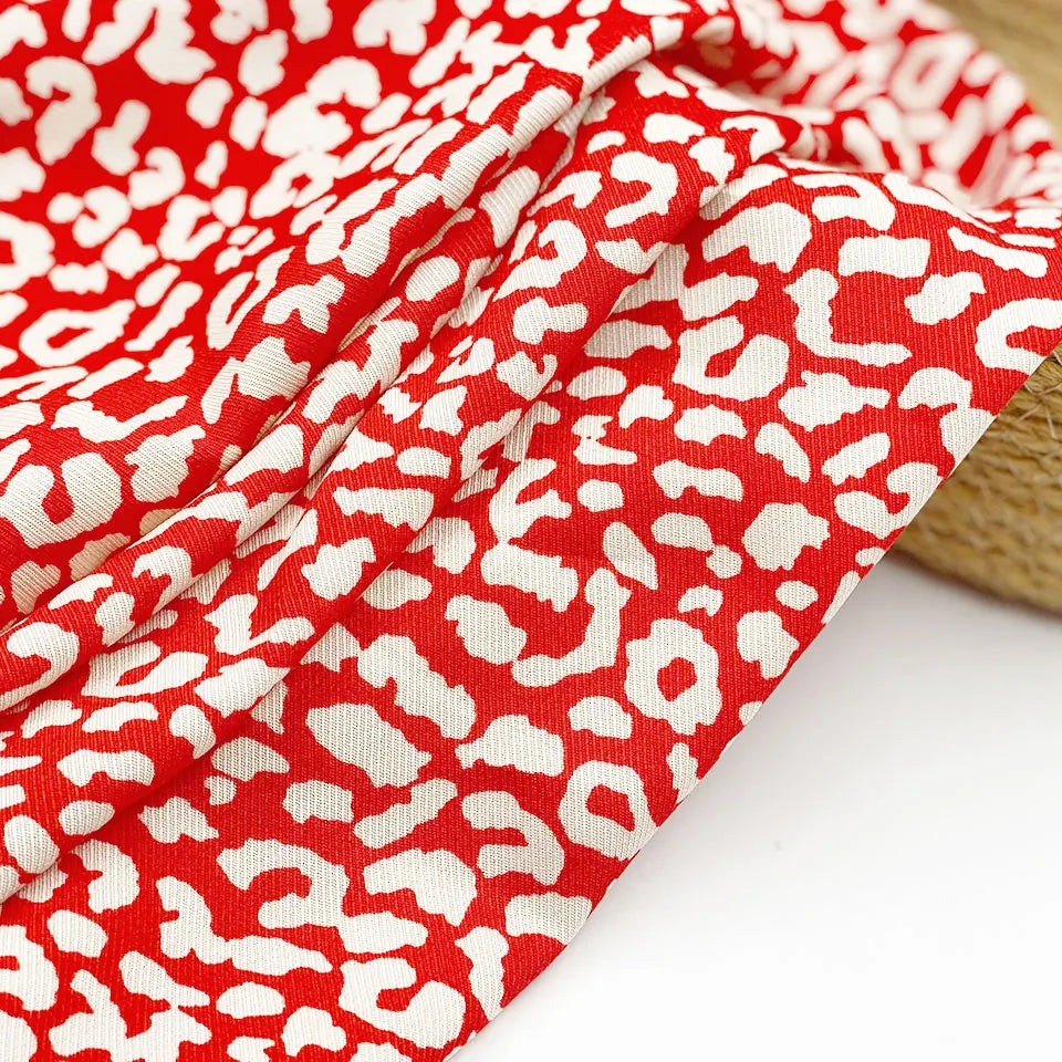 Price Per Meter 140gsm Hot Fancy Fashion Woven Red Leopard Printing 100 Rayon Percent Calvary Twill Fabric