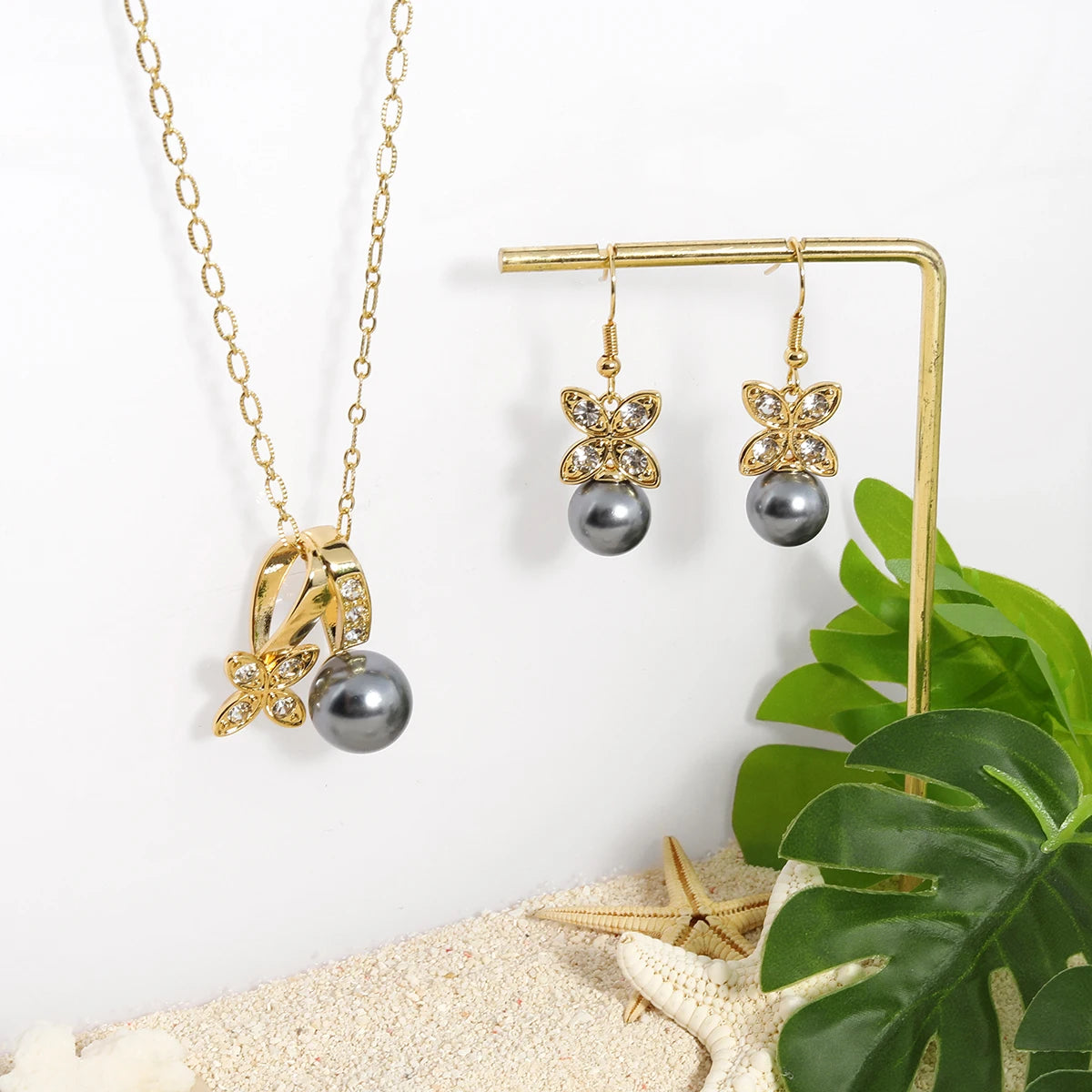 Hawaiian Jewelry 14k Gold Plated Red Black Shell Pearl Flower Necklace Earrings Set American Diamond Jewellery Sets