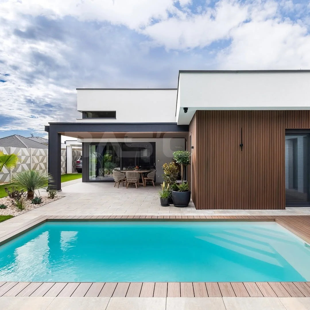 WPC Exterior Wall Cladding Panels Waterproof UV Resistant Modern Design Staircase Bathroom Use Outdoor Composite Siding Panels