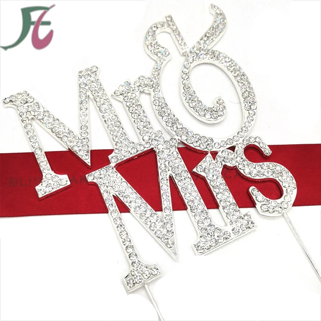 Wholesale Cheap Mr & Mrs Wedding Cake Topper Rhinestone Wedding Cake Decoration for Elegant Wedding Decorations