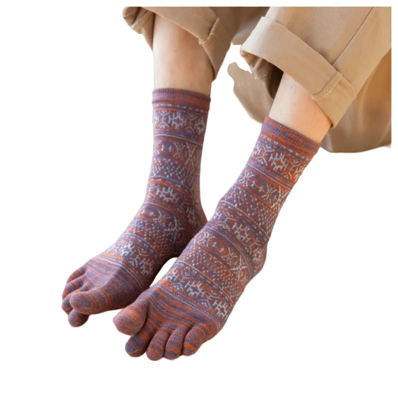 Five-Finger Floral Pattern Cotton Socks Non-Slip Ankle Grip with Knitted Design for Autumn Season