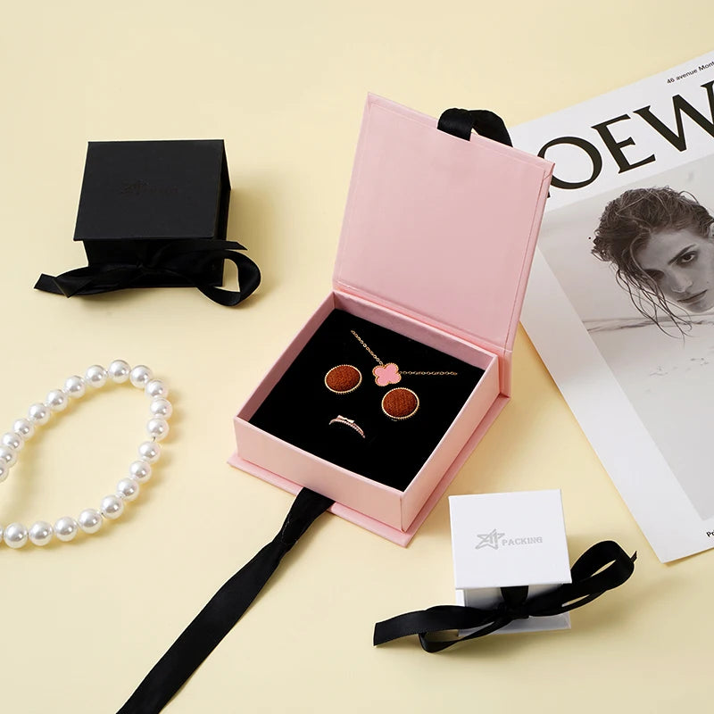 A1 New Design Flip Cover Jewelry Box Ring Earring Paper Box Pendant Necklace Bracelet Package Gift Box with Hot Stamping logo
