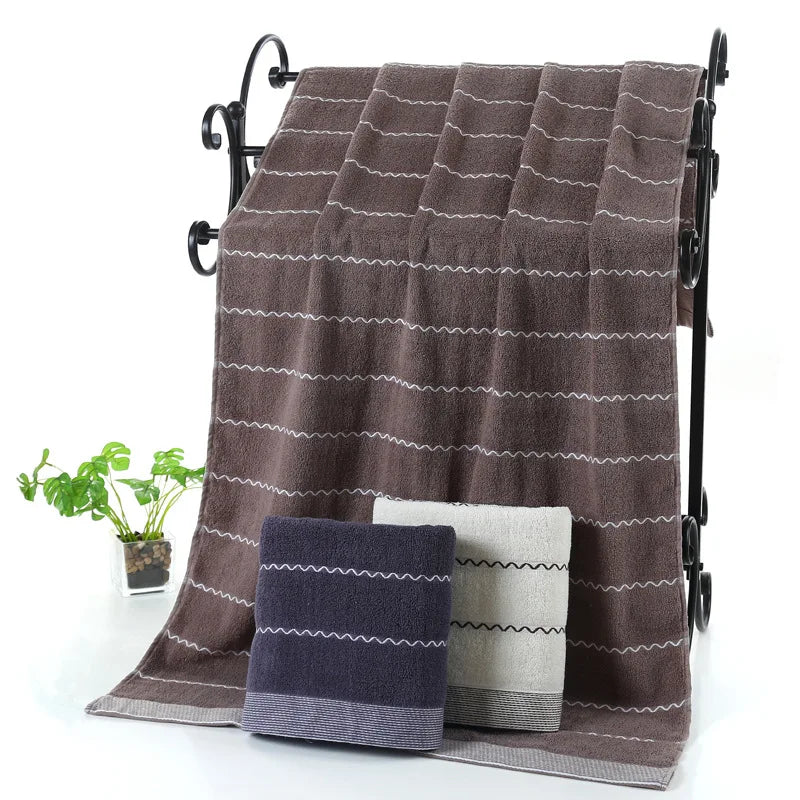 Custom Cotton Bath Towel 70*140cm Thickened Quick-Dry Jacquard Technique Solid Color 400gsm for Home Beauty Salon Custom Logo