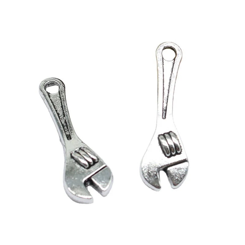 Antique Silver Color Wrench Charms Jewelry Creative Charm for Necklace DIY Jewelry Making
