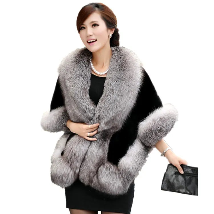 Source Factory Wholesale Black White Luxurious Mink Fur Poncho Wedding Faux Fur Shawls Bride Fur Cape for Women