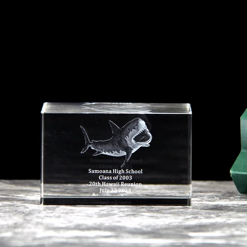 Unique Boy Gift Animal Shark Lover Souvenirs Gift Crystal 3D Laser Engraved Shark Toys Glass Cube Custom