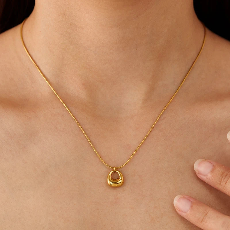 G4047 Wholesale PVD 18k Gold Plated Stainless Steel Dainty Minimalist Pendant Necklace for Women Daily Jewelry