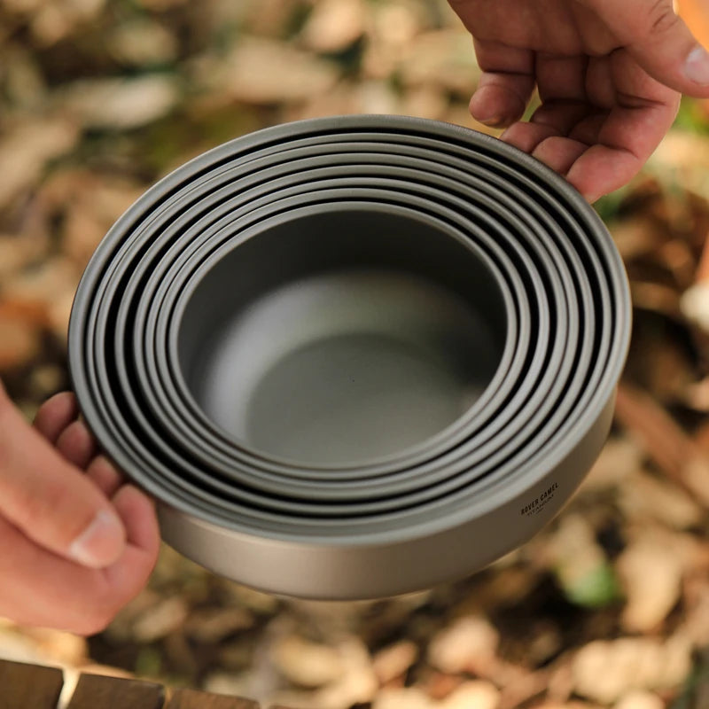 Camping Plates and Bowls Set Titanium Pan with Carry Bag Outdoor Camping Portable 8Pcs Cookware Set for Camping& Hiking