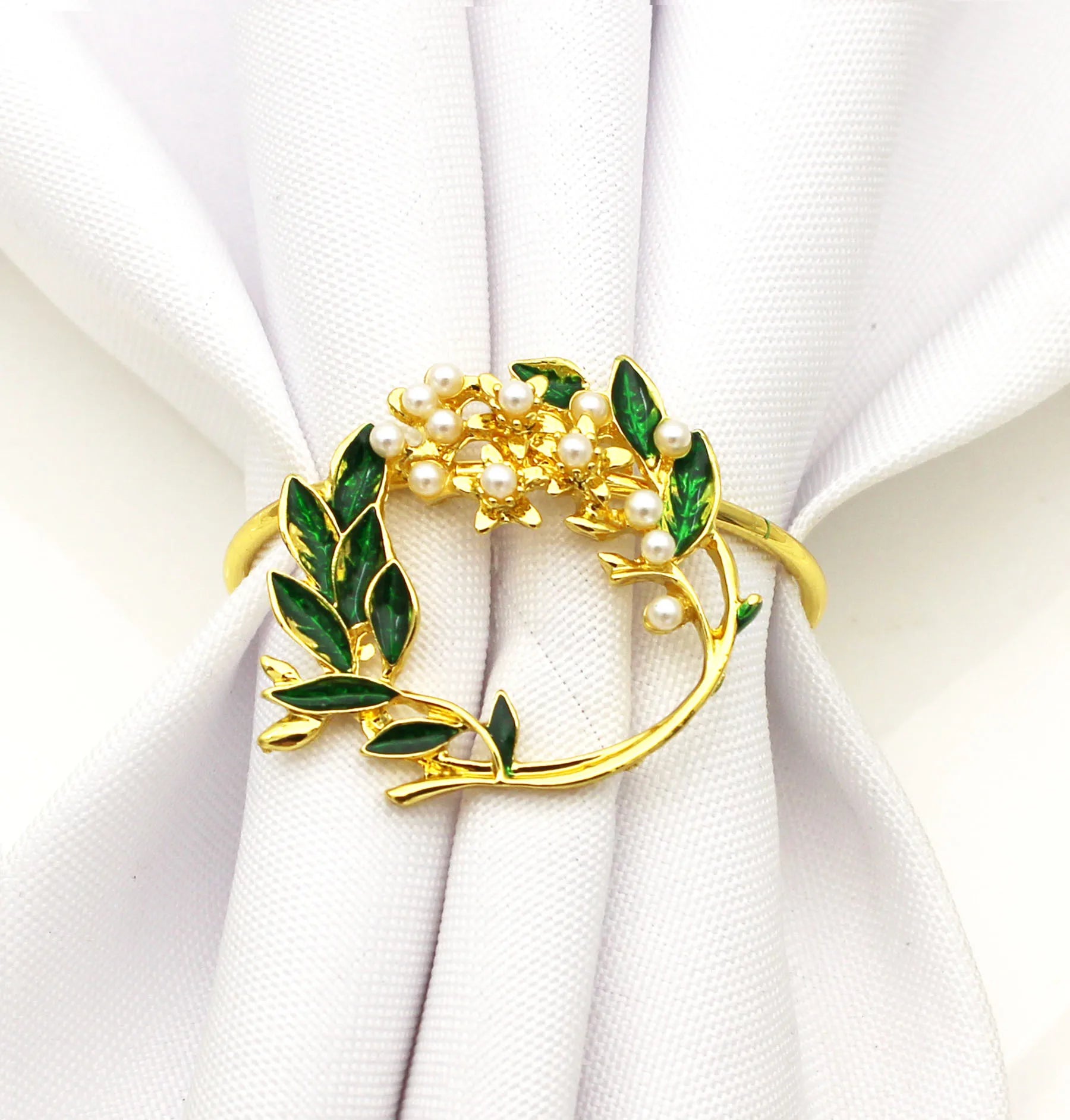 Hot Sale Pearl Flower Napkin Rings Cheap Metal Leaf Napkin Holder for Wedding and Party Decoration
