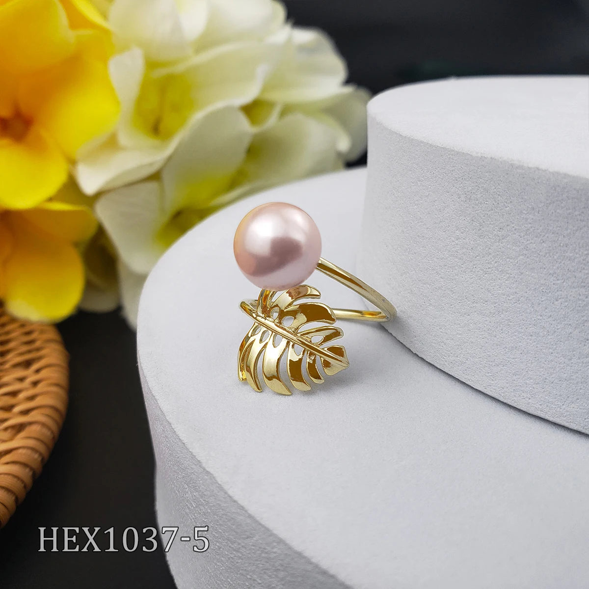 Women Hawaiian Leaf Adjustable Monstera Leaf  Ring rainbow Pearl Rings Jewelry