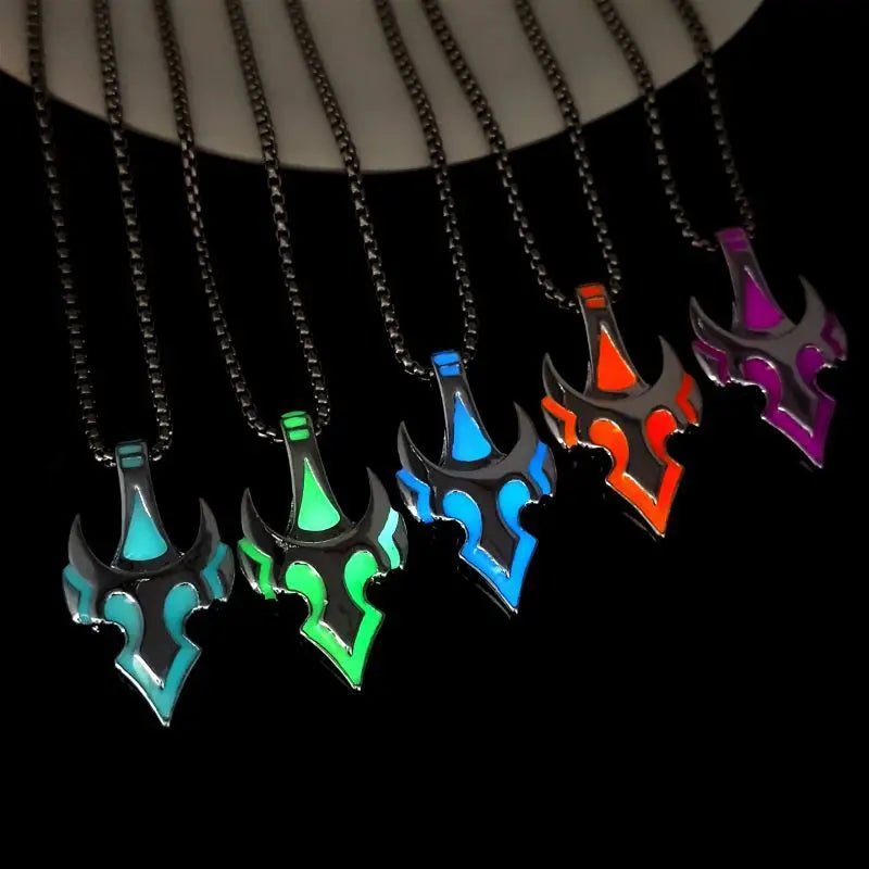 Wholesale Punk Flame Anchor Luminous Necklace for Men Cow Helmet Pendant Glow in the Dark Necklace (KN5431)