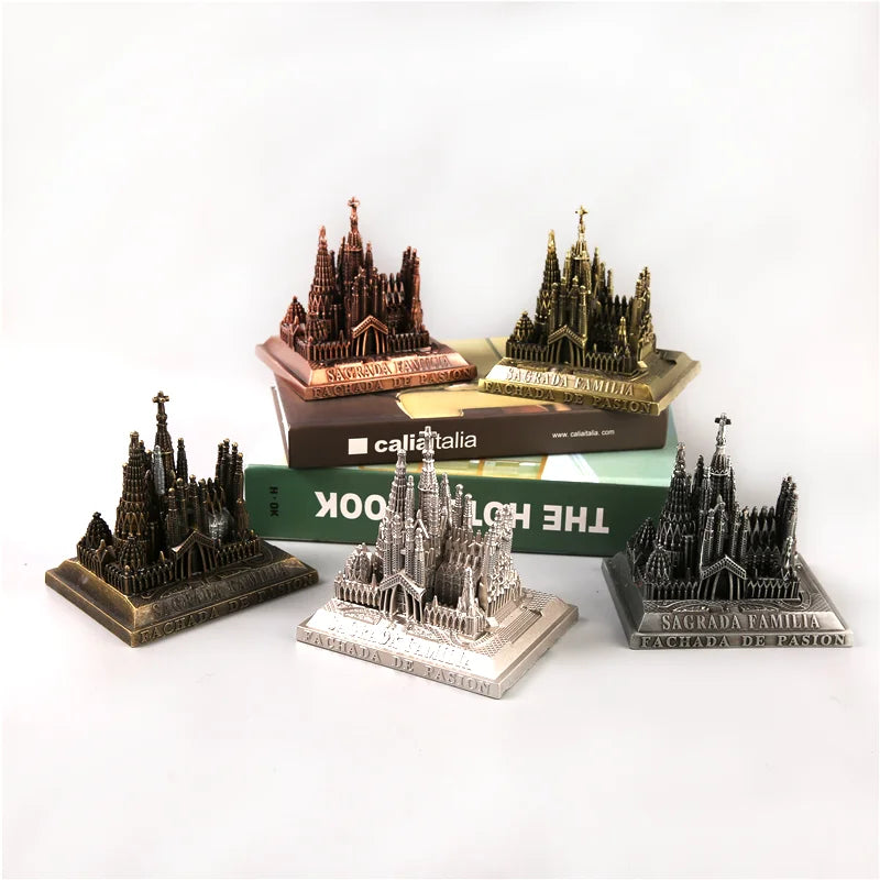 Spain Souvenir Church Model Decoration Wholesale Espana Handicraft Gifts Barcelona Holy Cathedral Zinc Alloy Metal Craft