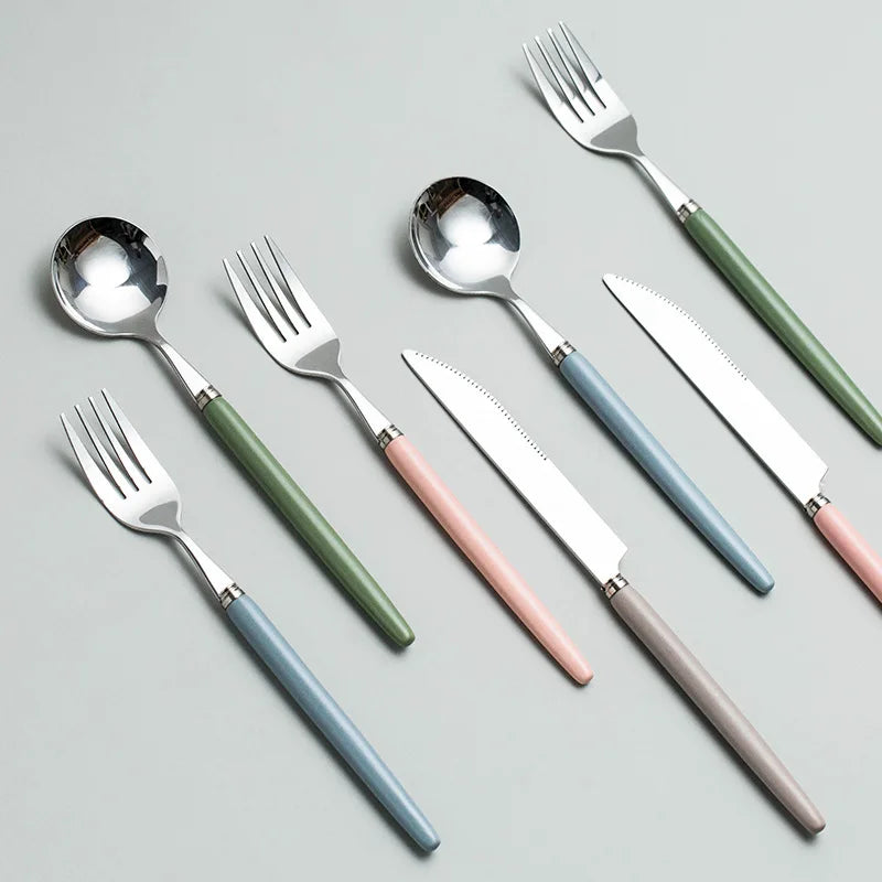 Wholesale Price Supplier Flatware Silver Cuttlery Set Kitchen Fork Spoon Knife Stainless Steel Western Cutlery Set - 24 Pieces