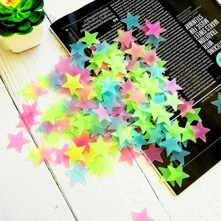 100pcs/bag 3cm Star Shape Wall Stickers Glow in Dark Stars Stereo Luminous Fluorescent Paster