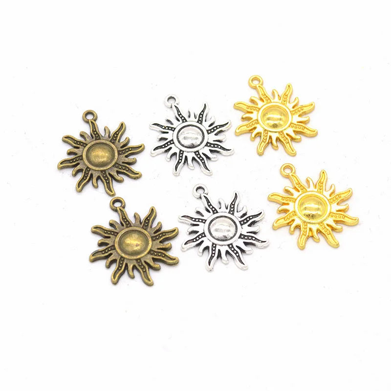 AA00909 Antique Silver Tone Sun Charms Kawaii Sun With Rays Pendants Silver Sunshine Drops