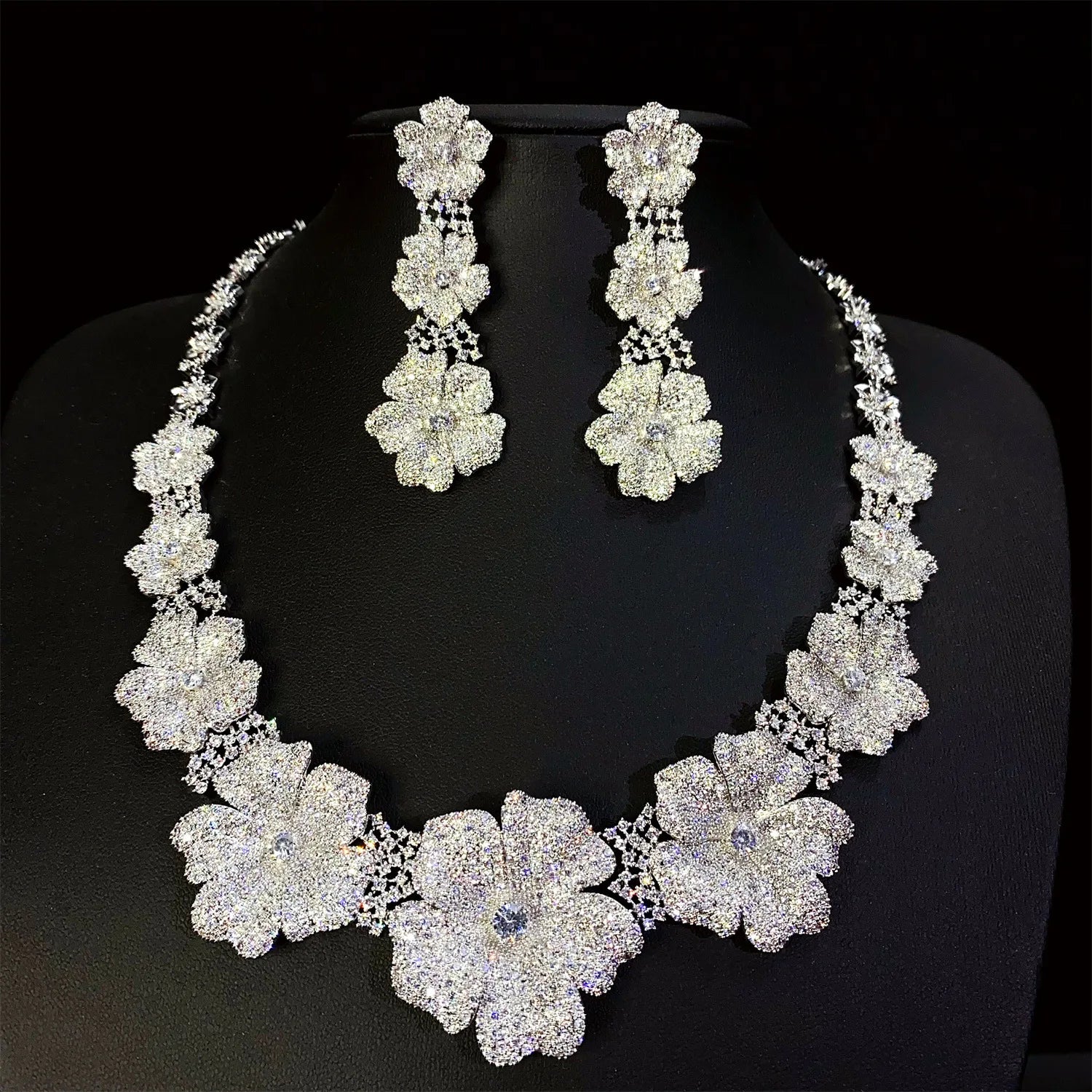 Luxury Flower Design African Jewelry Sets Zirconia Diamond Paved Big Flower Necklace Earrings Engagement Jewelry Set