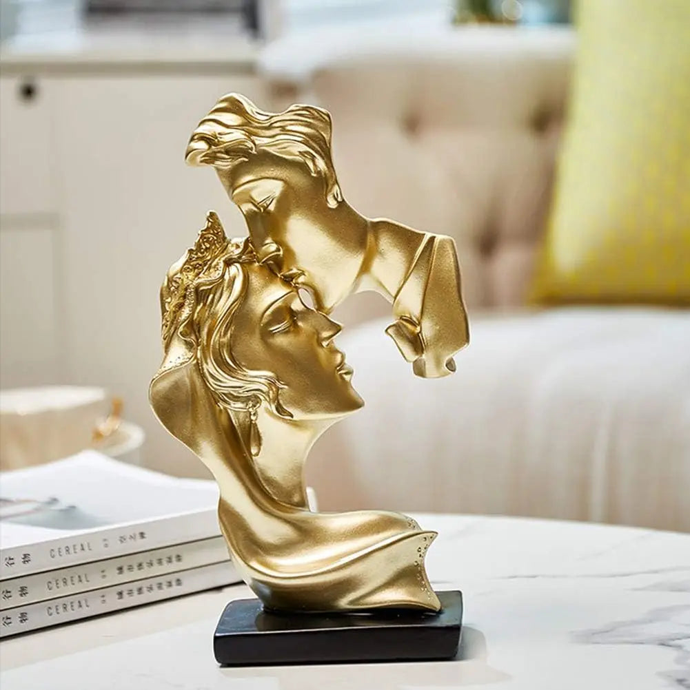 Nordic Style Resin Kissing Couple Statue Eco-Friendly Lover Figurine Abstract Art Sculpture for Home Decor and Wedding Gifts