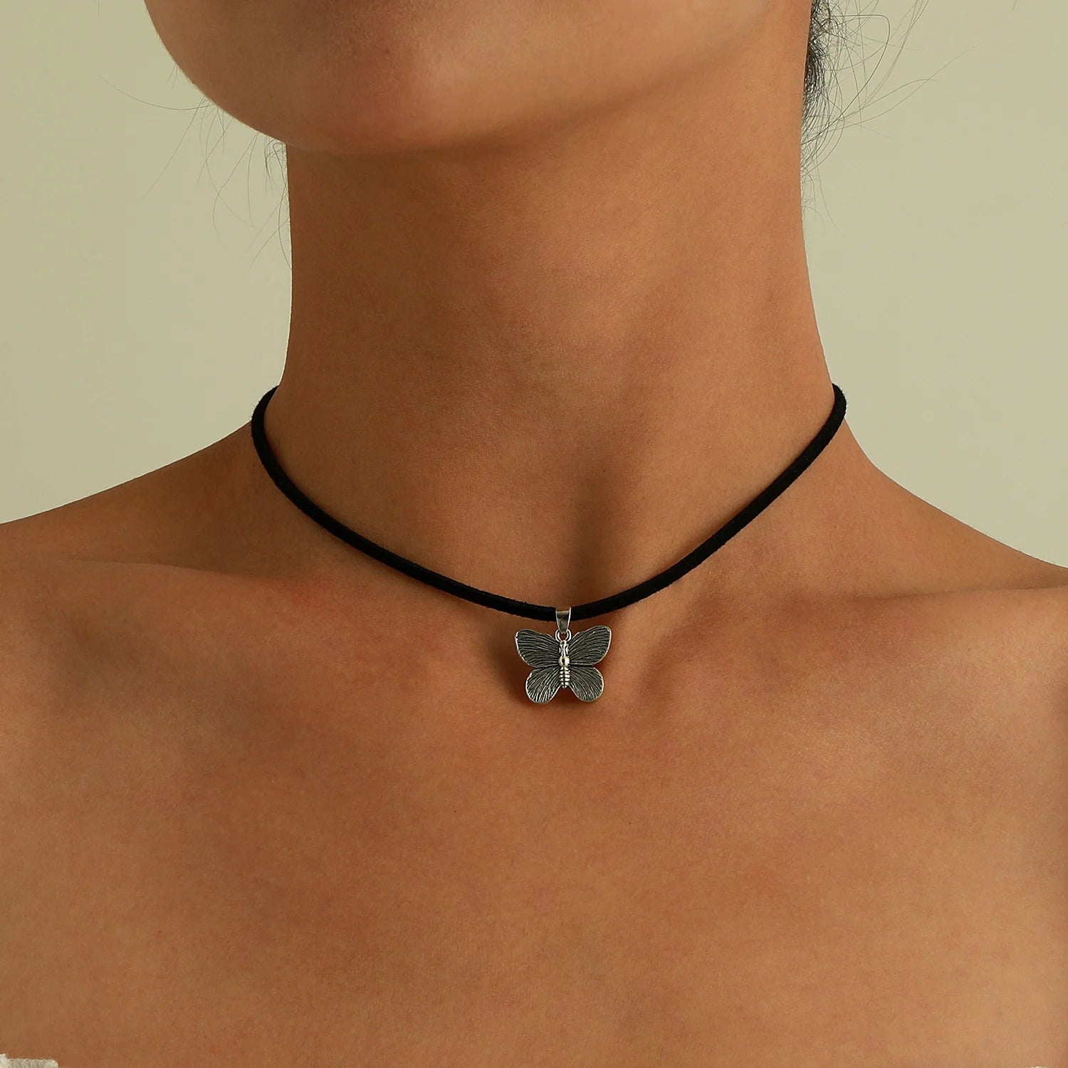 Fashionable and Simple Alloy Leather Cord Butterfly Necklace for Women Jewelry