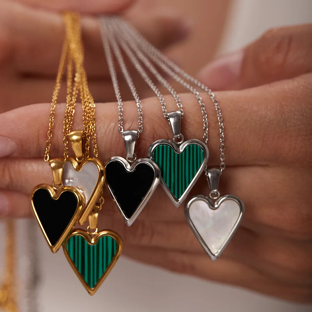 Europe and the United States Gold Stainless Steel White Shell Green Love Heart Pendant Necklace Chain for Woman