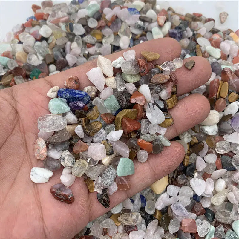 Natural Crystal Polished Stone Mixed Colorful Quartz Gravel for Fengshui Crafted Old-World Style