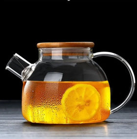 High Quality Borosilicate Glass Eco-Friendly Mouth Blown Handmade Modern Stocked Carafe Water Pitcher Wooden Lid Heat Resistant