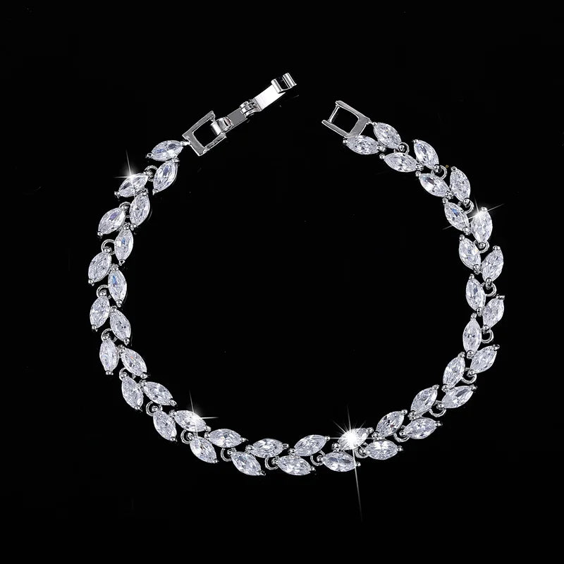 New Trendy Brilliant Cubic Zircon Inlaid Jewelry Silver Color Leaf Charm CZ Crystal Female Chain Link Bracelet Bangles for Women