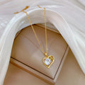 Titanium Steel Light Luxury 18k Gold Plated Love Heart Zircon Diamond Necklace for Women Chain Wedding Choker Necklace