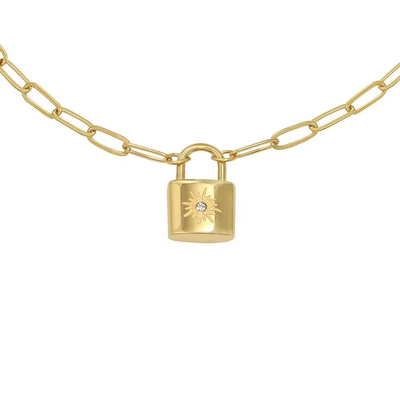 Gemnel Latest  brass Mini Lock 18-karat Gold Diamond Dainty Sparkle Lock Pendant Necklace for Woman